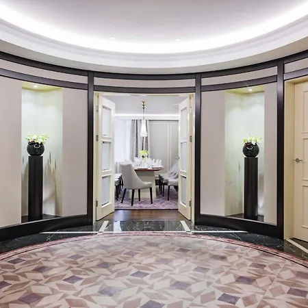 Grand Kempinski Ξενοδοχείο 5*