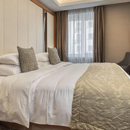 Grand Kempinski Hotel 5*