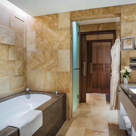 Grand Kempinski Готель Рига