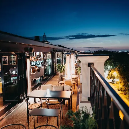 Grand Kempinski Szálloda 5*