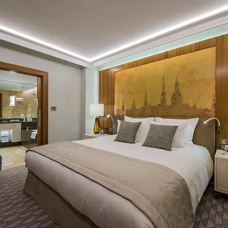 Grand Kempinski Hotel