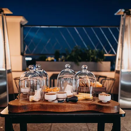 Grand Kempinski Hotel